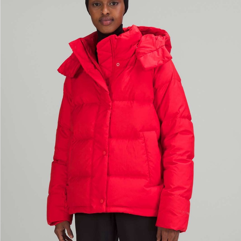 NWOT Lululemon Grenadine Red Wunder Puff